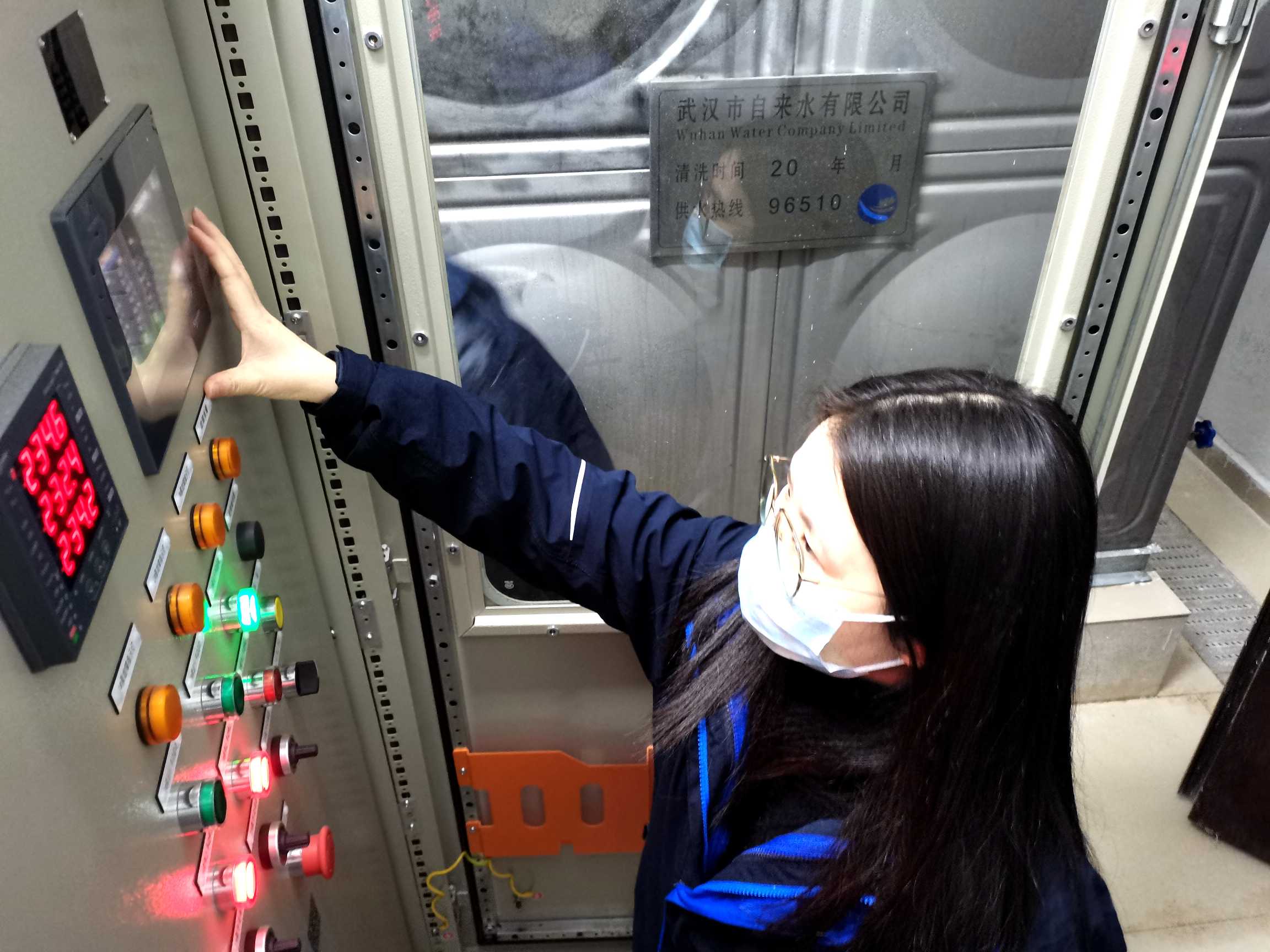 绷紧安全保供这根弦